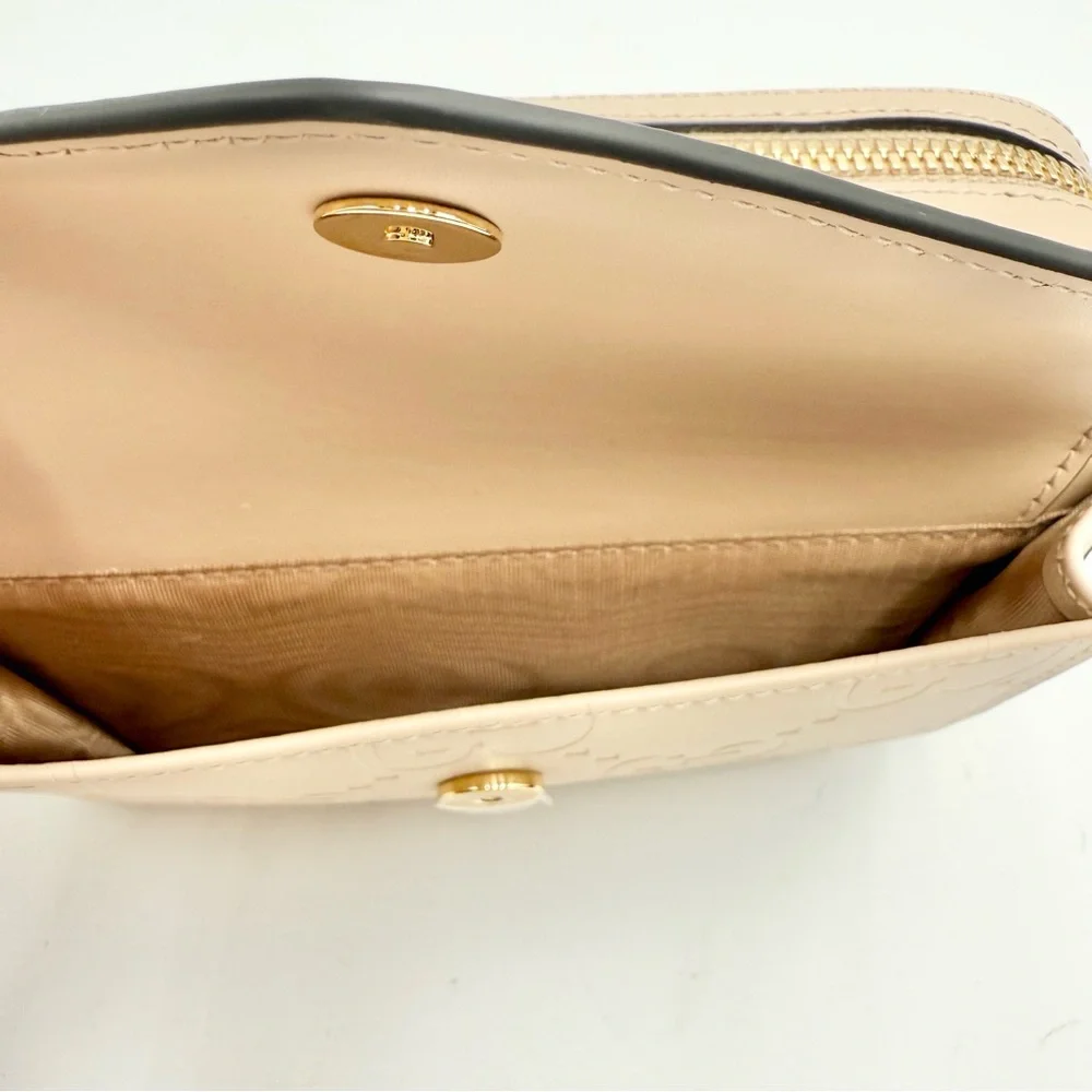 Gucci Beige Embossed Leather Crossbody Bag with Gold Tone Detail